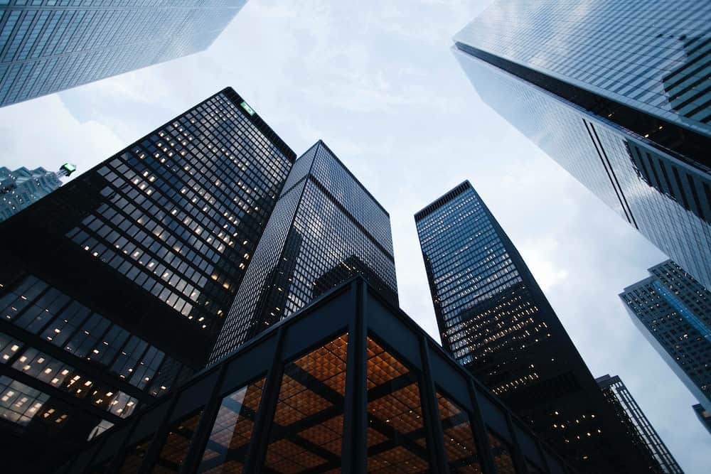 Tall downtown building from a view on the ground, representing non sba business loans